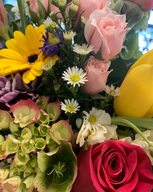 Hand tied bouquet EDAY
